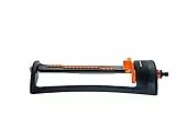 Fiskars Wassersparender Sprinkler M, Einfaches Einstellen der Reichweite, Universalgröße, 16 x 17 m Reichweite, 506 g, Schwarz/Orange, 1023662