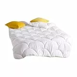 Traumschlaf Basic - Ganzjahresdecke medium, Allergikergeeignet - ATMUNGSAKTIV UND FEUCHTIGKEITSREGULIEREND 135x200 cm