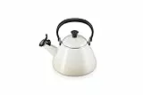 Le Creuset Kone Wasserkessel mit Pfeife, Emaillierter Stahl, 1,6 L, Meringue, 40101027160000