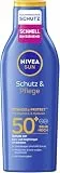 NIVEA SUN Schutz & Pflege Sonnenlotion LSF 50+, wasserfester Sonnenschutz mit Vitamin C & Hyaluron, schnell einziehende Sonnencreme für 48h Feuchtigkeit ohne weiße Rückstände (200 ml)