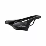 Selle Italia SLR Boost TM Superflow - Fahrradsattel mit klassischem SLR-Design, komfortablem Gel-Rennradsattel und Superflow-Lochung, Schale aus Carbonfaser - Größe L3, Schwarz