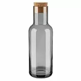 blomus Wasserkaraffe -FUUMI- | Karaffe aus mundgeblasenem Glas 1 Liter | Farbe Smoke | Glaskaraffe für Wasser, Saft & Kaltgetränke | elegantes Serviergefäß | 10B x 28H cm