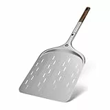 BURNHARD Pizzaschieber Pizza Peel, Aluminium-Schaufel mit Perforation & Akazienholz-Griff, inkl. Steckmechanismus, temperaturbeständig für Pizzaofen – 67 cm x 29 cm x 1,6 cm
