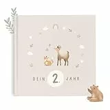 mintkind® Babyalbum zweites Lebensjahr Hardcover Babytagebuch zum Eintragen Erinnerungsbuch und Fotoalbum Baby Geschenkidee für Jungen und Mädchen liebevoll gestaltetes Babybuch Beige