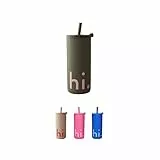 Design Letters Kaffeebecher 500 ml | Becher mit Deckel & Strohhalm | Travel Mug BPA/BPS frei | Kaffeebecher Wiederverwendbar | Kaffee To Go Becher einzigartige Schließfunktion | Olive