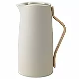 Stelton Kaffee-Isolierkanne Emma - Edelstahl-Thermoeinsatz, doppelwandig isoliert - Thermoskanne/Kaffeekanne/Kanne mit Buchenholzgriff, Easy-Click-Deckel - 1,2 Liter, soft sand