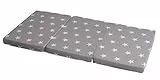 roba Reisebettmatratze Little Stars - Faltbare Baby Matratze für Reisebett 60 x 120 cm - Abnehmbarer Bezug in Grau mit weißen Sternen - Inklusive Tragetasche