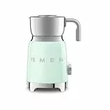 Smeg, Milchaufschäumer Multifunktion MFF11PGEU, mit Induktionssystem, 6 voreingestellte Programme, eine manuelle Funktion, abnehmbare Karaffe von 600 ml, Messkappe, integriertes Umschlag, 500W, Grün