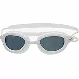 Zoggs Predator Schwimmbrille Erwachsene, Herren und Damen – UV-Schutz, Antibeschlag, Bequemer Sitz & Einfach Verstellbare Zugbänder Rauchglas, Weiß, Regulär