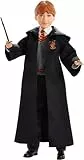 Mattel Harry Potter - Ron Weasley Sammlerpuppe (ca. 26 cm) mit Hogwarts-Uniform, Gryffindor-Robe und Zauberstab, Spielzeug ab 6 Jahren FYM52