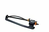 Fiskars Oszillierender Sprinkler L, Einfaches Einstellen der Reichweite, Wassersparend, Robuster Kunststofffuß, Universalgröße, 17,5 x 19 m Reichweite, 654 g, Schwarz/Orange, 1023660