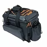 Basil Miles XL Pro Gepäckträgertasche - wasserdichte Fahrradtasche 9-36L erweiterbar - Tarpaulin - Klettverschluss - Helmhalterung - Ohne MIK Adapterplatte - Schwarz Orange