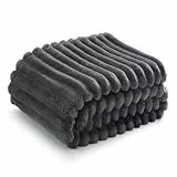 BEDSURE Kuscheldecke für Zimmer Deko - Wolldecke & Fleecedecke, Sofadecke, Weiche Warme Grobe Korddecke Gemütlicher Überwurf für Couch, Geschenke für Frauen, Tagesdecke, Dunkelgrau, 130 x 170 cm