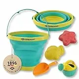 Schildkröt Sandspielzeug Set Bucket Crew I Faltbarer 2L Eimer, Schaufel, 2 Förmchen, Gießkanne aus 70% Stroh & PP I Spielzeug ab 18 Monaten I inkl Aufbewahrungsbeutel