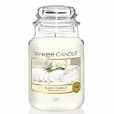 Yankee Candle Duftkerze im Glas (groß) | Fluffy Towels | Kerze mit langer Brenndauer bis zu 150 Stunden | Perfekte Geschenke für Frauen