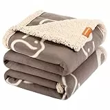 PETTOM Hundedecke Wasserdicht, 127 x 100 cm Sherpa Fleece Decke Hund, für Mittelgroße und Große Hunde, Katzendecke Flauschig und Weich, Hundedecke Sofa mit Doppelter Seite Waschbar, Braun