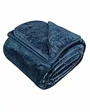 Gräfenstayn® Kuscheldecke Cashmere-Feeling - super weich & flauschig - Dicke & warme Fleecedecke - kuschelige Sofadecke, Wohndecke & Tagesdecke - Überwurf Decke Sofa, Couch (Dunkelblau, 150x200 cm)