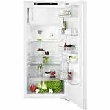AEG Einbaukühlschrank 123cm mit 4-Sterne-Gefrierfach, Serie 5000 OptiSpace: 2x vielfach verstellbare & 1x teilbare Glasablage, großer Kühl- (167L) & Gefrierraum (14L), LCD-Display, Festtür, TSF5O12WDF
