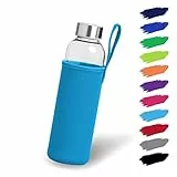 NOMA Glasflasche 0,5l mit Neoprenhülle | Trinkflasche aus Glas in 500ml, 600ml & 1000ml mit Schutzhülle und Edelstahldeckel | Wasserflasche für Sport, Büro, Schule & Outdoor | Hellblau