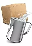Lambda Coffee Milchkanne groß 900ml für Barista aus Edelstahl I Barista Zubehör für Siebträger und Vollautomat Milchkanne I Milchschaumkännchen zum Milch aufschäumen