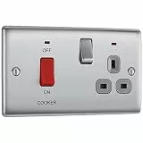 BG Electrical NBS70G-01 Schalter-Herdsteuerungseinheit mit Betriebsanzeige und Steckdose, 45 A, gebürsteter Stahl