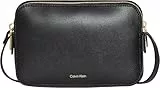 Calvin Klein Damen Umhängetasche Logo Elongated Camera Bag mit Reißverschluss, Schwarz (Black/Toasted Coconut), Einheitsgröße