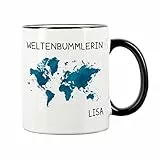 Herz & Heim® Kaffeebecher für Weltenbummler mit Ihrem Wunschnamen Weltenbummlerin