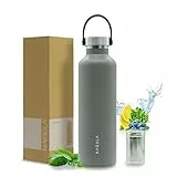 NAQULA® Thermosflasche 750 ml mit Tragegriff und abnehmbarem Sieb f Tee od Früchte. Edelstahl Trinkflasche auslaufsicher, kohlensäurehaltige Getränke geeignet, Isolierflasche heiß und kalt. (Grau)