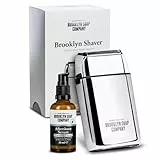 Brooklyn Soap Company Brooklyn Shaver mit Aftershave Serum - Elektrischer Rasierer für Herren - Bartschneider für eine makellose Trockenrasur inkl. Bartpflege - Elektrorasierer mit LED-Display & USB-C