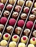 Peters - Mit Genuss verführt | Catering-Mischung 1,8 kg 'Ladies Collection' | Mit Alkohol | 7 köstliche Sorten | Handgemacht | Frauen | Schokolade | Vanille | Geschenk | Made in Germany