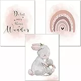 artpin® Poster Kinderzimmer Deko - A4 Bilder Babyzimmer 3er Set Rosa Grau für Mädchen - Regenbogen Hasen (K5)