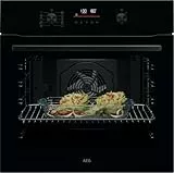 AEG Einbaubackofen, Serie 5 Ringheißluft: Gleichmäßige Garergebnisse auf 3 Ebenen, Pyrolyse Selbstreinigung, 45 Automatikprogramme, LED-Touchdisplay, Schnellaufheizung, Schwarz, TU5PB40WSK