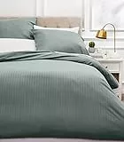 Amazon Basics Bettwäsche 200x200 3teilig Mikrofaser, Bettbezug 200 x 200 cm & 2 Kissenbezüge 80 x 80 cm, mit Druckknöpfen, Dunkelgrau, Gestreift