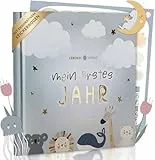 Lebenskompass Babyalbum Mein erstes Jahr 'Air' mit über 75 Stickern & Spruchkarte EXTRA - Ein Baby Buch zum Eintragen - Das Babytagebuch & Erinnerungsbuch für Mädchen & Jungen