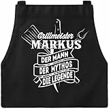 MoonWorks® Grill-Schürze für Männer mit Spruch personalisierbar Grillmeister eigener Name die Legende Grillen Geschenk Baumwoll-Schürze Küchenschürze schwarz Unisize