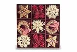 Heitmann Deco Strohstern Set 25-teilig – Weihnachtlicher Christbaumschmuck aus Naturmaterial – Stroh-Anhänger mit rotem Band für Tannenbaum & Deko