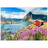 MyPuzzle Typische rote Fischerhäuser in einem Hafen auf den Lofoten, Norwegen - Premium 500 Teile Puzzle - MyPuzzle Sonderkollektion von Puzzle Galaxy