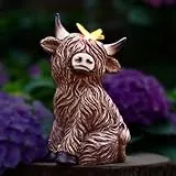 Yeomoo Highland Cow Kuh Figuren mit Schmetterling Solar Deko für Gartendeko & Wohnzimmer - Lustig Hochlandrind Wetterfeste Gartenfigur Kühe Geschenk für Frauen/Männer/Mama Garten Balkon Deko