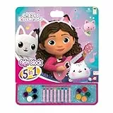 Cefa Toys Giga Block 5-in-1 Aktivitäten: Das Puppenhaus von Gabby, 25 FSC-Malblätter, 8 Wachsmalstifte, 5 Filzstifte, 5 Aquarellfarben und Sticker-Blatt. Geeignet für Kinder ab 3 Jahren.