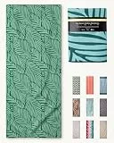 WOODSANDWAVES Strandtuch aus Mikrofaser - schnelltrocknend, leicht, kompakt - 180cm x 80cm - XL Badetuch - Handtuch für Reisen - saugfähig, sandfreies & großes Strandhandtuch (Green Garden, L)