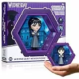 WOW! PODS 4D Wednesday Nevermore Uniform | Anschließbare, sammelbare Wackelkopffigur, die aus ihrer Welt in Deine Welt platzt | Wand- oder Regaldisplay | Wednesday Addams Spielzeug und Geschenke