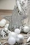 Heitmann Deco Christbaumschmuck Set 50-teilig mit Baumspitze – Weihnachtskugeln in Weiß & Silber – Bruchsicherer Kunststoff Weihnachtsschmuck zum Aufhängen