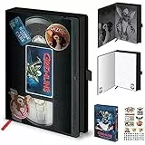 Pyramid International Gremlins Notizbuch, A5 (Retro VHS-Kassettenband-Design), The Gremlins Notizbuch, in passender Geschenkbox, 240 linierte Seiten, Gremlins Book – Offizielles Gremlins Merchandise