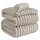BEDSURE kuscheldecke 220x240 - Tagesdecke, Wolldecke & Fleecedecke, Sofadecke, Weiche Warme Grobe Korddecke für Zimmer Deko, Wohn- & Kuscheldecken, XXL Große Decke, Beige, 220 x 240 cm