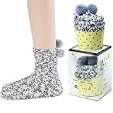 JARSEEN 2Box Kuschelsocken Weiche Bequeme Warme Flauschige Haussocken für Damen Mädchen Weihnachtssocken Valentinstag Geschen (EU 36-42, 2Grau)