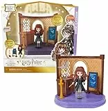 Wizarding World Harry Potter - Hogwarts Zauberkunst Klassenzimmer Spielset mit exklusiver Hermine Granger Sammelfigur, Spielzeug für Kinder ab 5 Jahren, Fanartikel