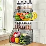Zaxiva 2 Etagere Obstkorb Hängend, Obstschale Wandregal Küche, 2 Stück Stapelbar Küchen organizer, Drahtkorb Mit einem Holzdeckel und 4 Bananenhalter fur Aufbewahrung Von Gemüse, Obst Und Snacks