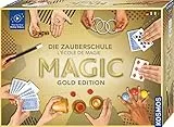 Kosmos 694319 Magic Die Zauberschule - Gold Edition, 75 Zaubertricks und Illusionen, 18 Zauberutensilien, innovatives Anleitungskonzept DREI Schwierigkeitsstufen, Zauberkasten für Kinder ab 8 Jahre