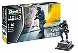 Revell Modellbausatz 02805 'Swat Officer, Figur als Bausatz im Maßstab 1: 16, Level 3, Originalgetreue Nachbildung mit vielen Details
