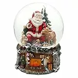 Dekohelden24 XXL Schneekugel, Weihnachtsmann mit REH und Tannenbaum, mit Sound, auf aufwendig dekoriertem Sockel, Maße L/B/H: 15 x 15 x 20 cm Kugel Ø 15 cm